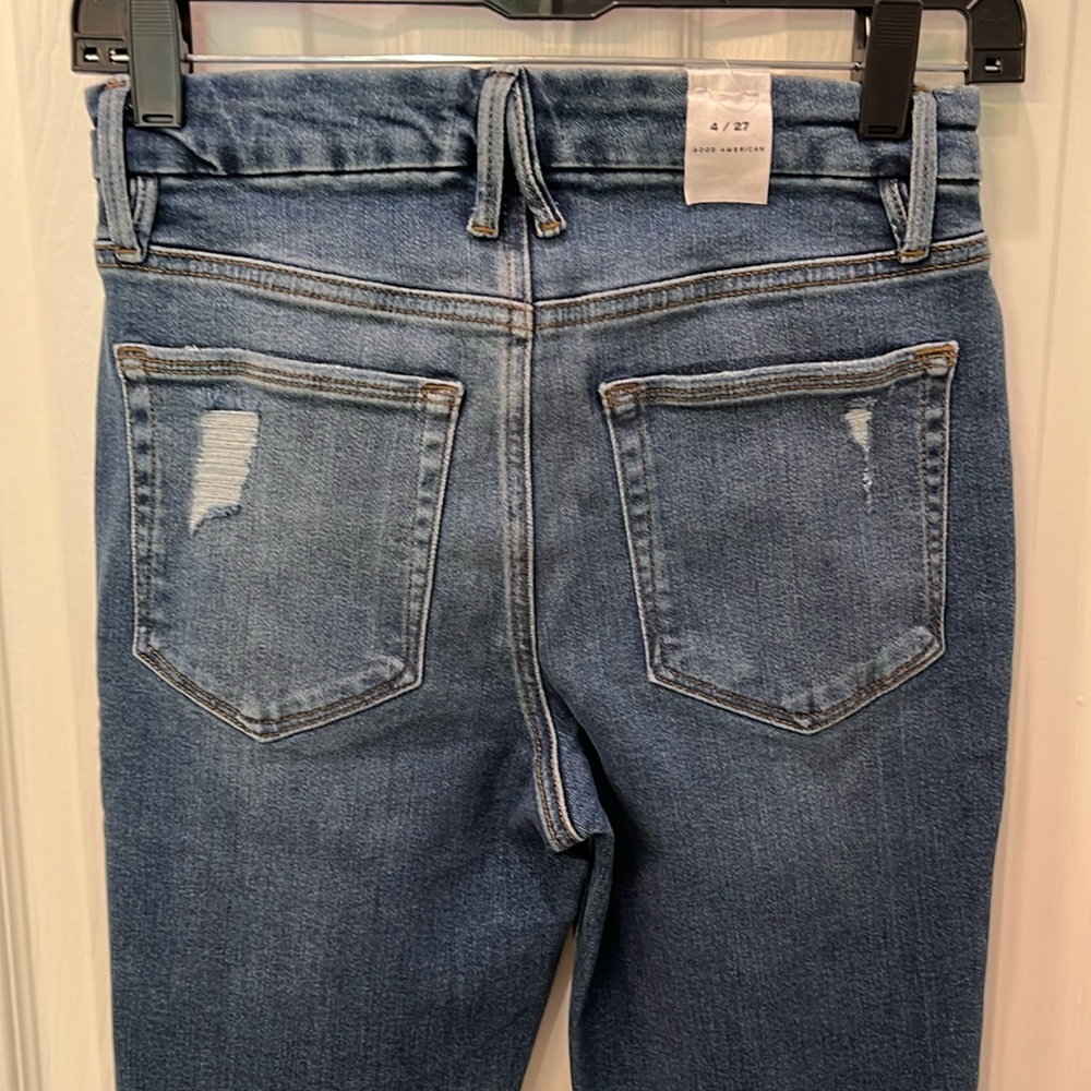 NEW GOOD AMERICAN GOOD LEGS STRAIGHT CROPPED DISTRESSED JEANS 27 (4) BLUE - Picture 6 of 11
